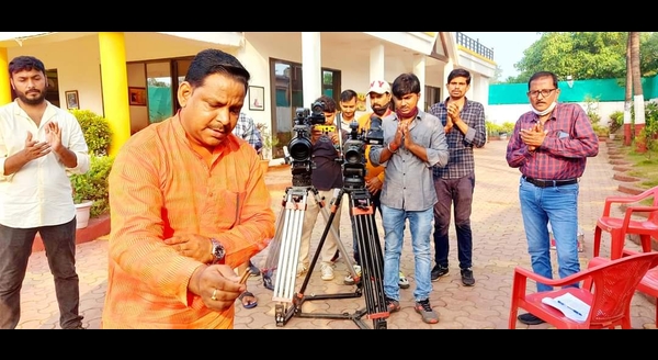 Join Offline 3 Months Acting For Camera Certificate Course